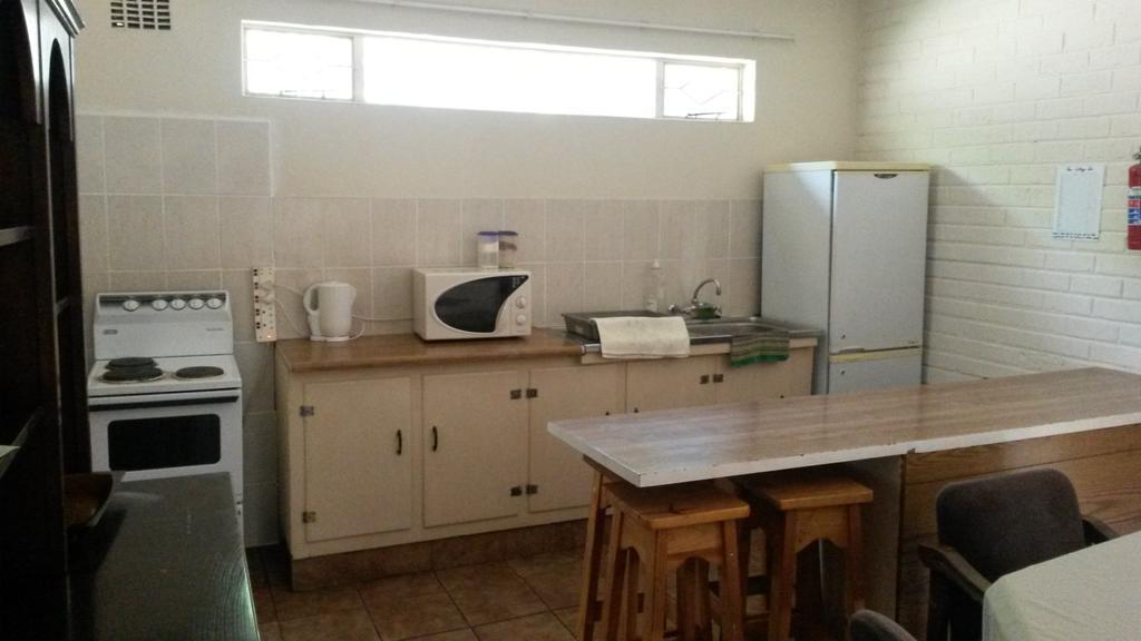 Boer en Brit Self Catering Accommodation Guesthouse Ladysmith Buitenkant foto