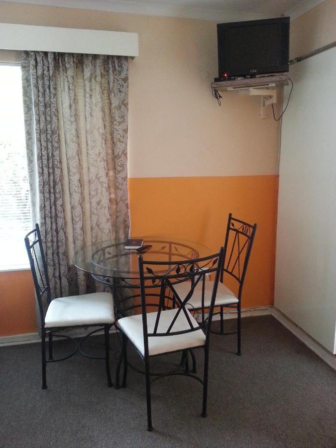 Boer en Brit Self Catering Accommodation Guesthouse Ladysmith Buitenkant foto